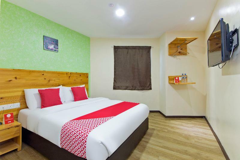 Apple Hotel 2*